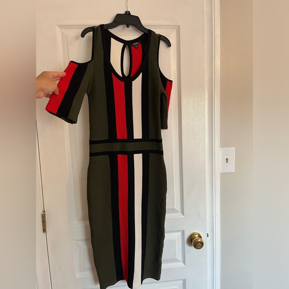 Color-blocked Knit Cold Shoulder Bodycon Dress - XOXO